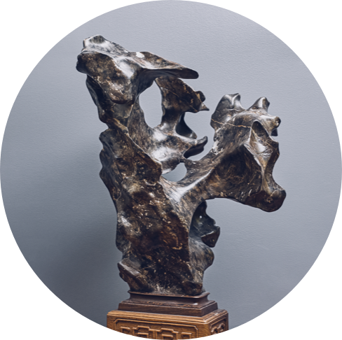 Abstract statue